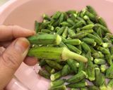 صورة لخطوة 1 من وصفة بامية بالزيت