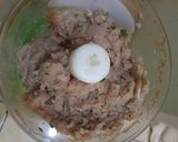 Foto langkah ke 1 dari resep Sawi Gulung isi Ayam.