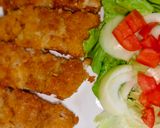 รูปขั้นตอนการทำที่ 2 ของ ไก่กรอบซอสมะนาวกับสลัดผัก