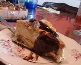 Foto del paso 3 de la receta: Cheesecake de dulce de leche con banana split y salsa de chocolate