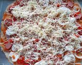 Foto langkah ke 4 dari resep Pizza thin Crust.