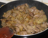 Foto del paso 3 de la receta: Hígado de cordero encebollado