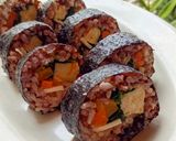 Foto langkah ke 4 dari resep Homemade Sushi.