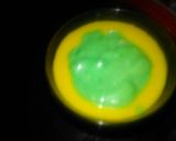 A picture of step 5 of Abstract flavoured smoothie with fresh mango.