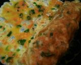 Foto langkah ke 4 dari resep Telor Gulung ala Korea.