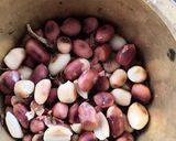 A picture of step 4 of Kolhapuri thecha(green chilli kolhapuri thecha).