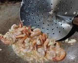 Foto langkah ke 2 dari resep #5. Tumis Brokoli Udang.