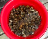 Foto langkah ke 1 dari resep Kerang Dara Rebus.