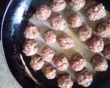 Meat balls and beef sausages bitings in sauce recipe step 7 photo