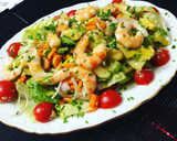 Foto del paso 8 de la receta: Ensalada de aguacate y langostino cocido
