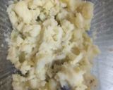 A picture of step 1 of Aloo crispy snack.