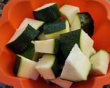 Foto del paso 1 de la receta Tartitas de calabacín, champiñones y queso
