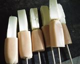 Foto langkah ke 3 dari resep Corndog Sosis dan mozarella.