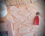 Foto del passaggio 4 della ricetta Le classiche chiacchiere