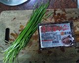 味噌韭菜炒豬血的食譜步驟1照片