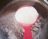 A picture of step 2 of Ragi Chocolate Cake.