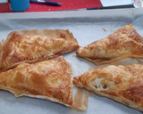 Foto del paso 5 de la receta: Triángulos de hojaldre con piña y mango