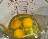 A picture of step 3 of Edamame, Corn, and Egg Stir-Fry.