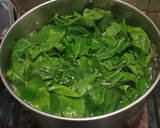 Foto langkah ke 2 dari resep Gulai Daun Singkong.