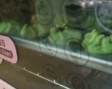 Foto langkah ke 5 dari resep Kue Semprit Pandan.