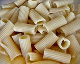 A picture of step 4 of Rigatoni with Cabrales Sauce, Spinach, and Mushrooms.