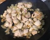 Une image de l'étape 6 de Poulet curry coco poivrons rouges.