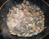 Foto del paso 6 de la receta: Chirlas a la marinera
