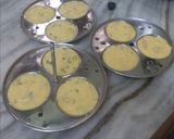 मूँग दाल वेजिटेबल इड्ली(Moong dal vegetable Idli recipe in Hindi) रेसिपी चरण 5 फोटो