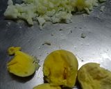 A picture of step 1 of Egg paplet.