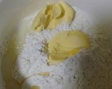 Foto langkah ke 3 dari resep Bolen Isi Pisang Keju.