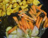 Gambar langkah 3 resipi Ayam Goreng Kunyit.