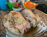 Foto del paso 3 de la receta: Pollos al horno con patatas y mix de pimientos