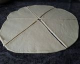 Foto del paso 4 de la receta Mediaslunas o croissants rellenos de chocolate
