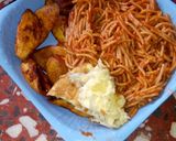 A picture of step 4 of Spaghetti plantain and fried eggs.