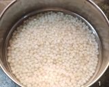 A picture of step 1 of Sabudana Vada.