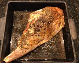Foto del paso 2 de la receta: Pierna de cordero al horno (macerada 48 hs) con papas asadas