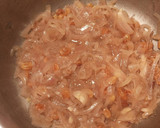 Foto del paso 24 de la receta: Cordero con especias exóticas y salsa de cebollas y pasas
