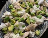 A picture of step 10 of Chicken, chilli, tomato and mozzarella warm salad!.