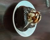 A picture of step 5 of Hot chocolate  brownie  with vanilla  icecream.