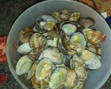 Foto del paso 2 de la receta: Spaghetti alle vongole - Espaguetis con almejas