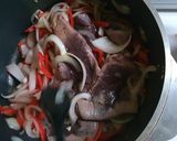 Foto del paso 2 de la receta: Bife de hígado a la criolla