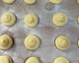 Foto langkah ke 4 dari resep Choux Pastry Vla Kelapa Muda.