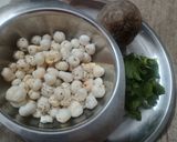 ठंडा ठंडा मखाना बीटरूट रायता (हींग जीरा के तड़के के साथ) रेसिपी चरण 1 फोटो