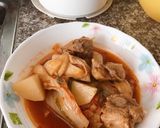 Hình bước làm 3 của món Sườn hầm khoai tây, kim chi