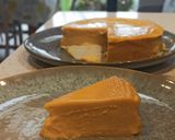 A picture of step 14 of 🎃 Creamy Pumpkin Baked Cheesecake (Gluten-free).
