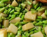 A picture of step 3 of Beans ki sabji.