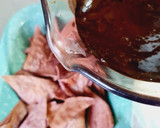 Foto del paso 7 de la receta: Chilaquiles de mole negro con pollo