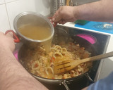 Foto del paso 10 de la receta: Arroz con pulpo, calamares y langostinos