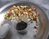 A picture of step 4 of Ice cream delight.