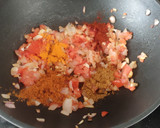 ஆலூ மட்டர் மசாலா கிரேவி (Aloo mattar gravy) ரெசிபி ஸ்டேப் 3 புகைப்படம்